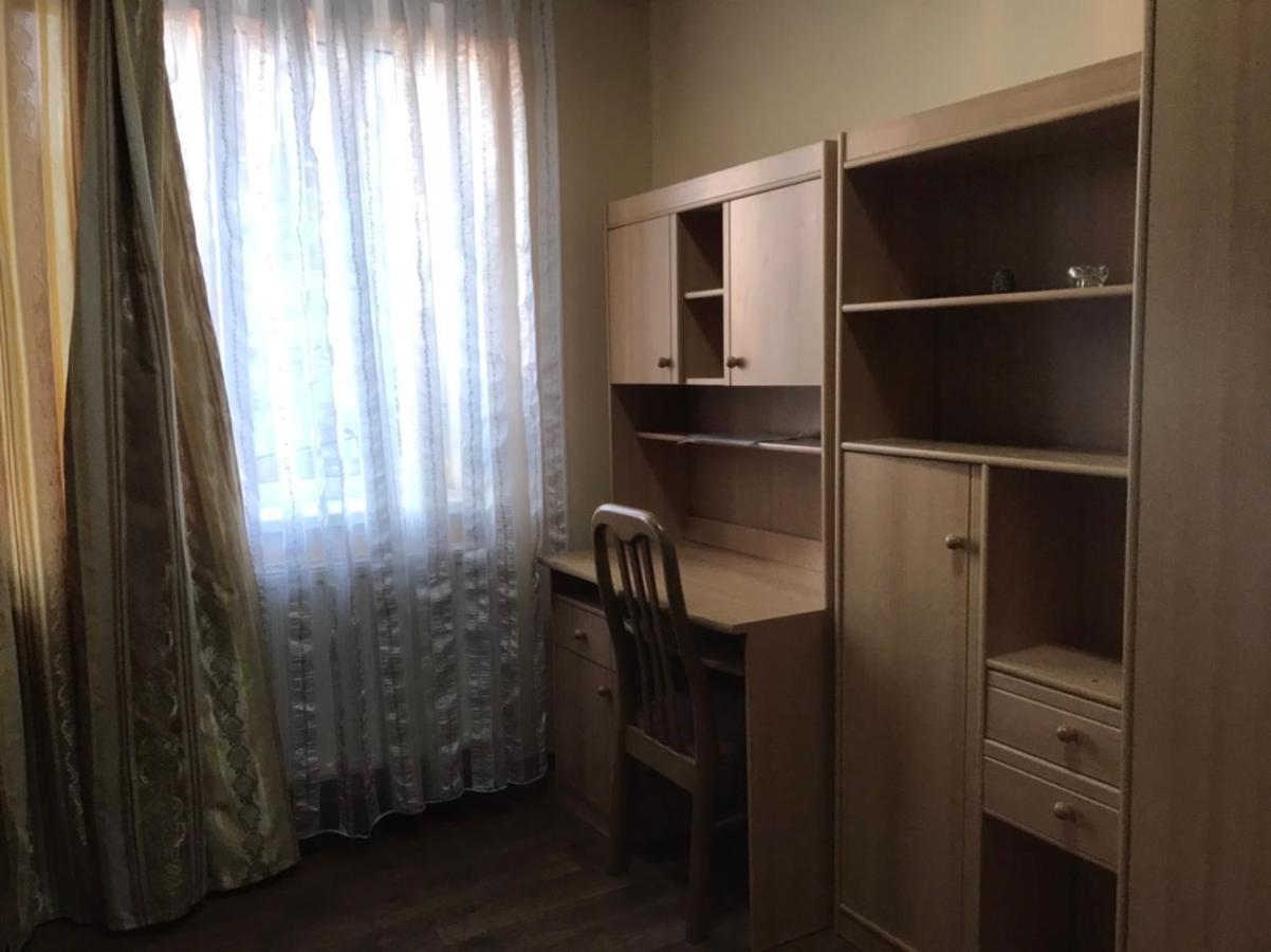 מלון אוזהורוד Кімнати В Центрі מראה חיצוני תמונה